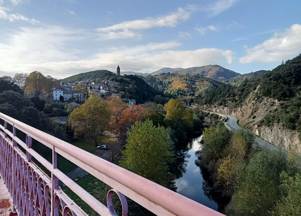 J8-9_Olargues-PontEiffel_600px_©MLuye J8-9_Olargues-PontEiffel_600px_©MLuye